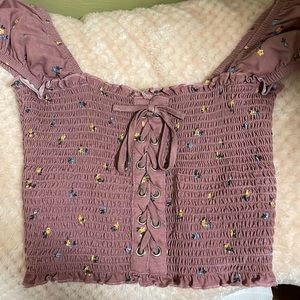 Stretchy lace up, of the shoulder Pacsun top. Perfect for spring and summer